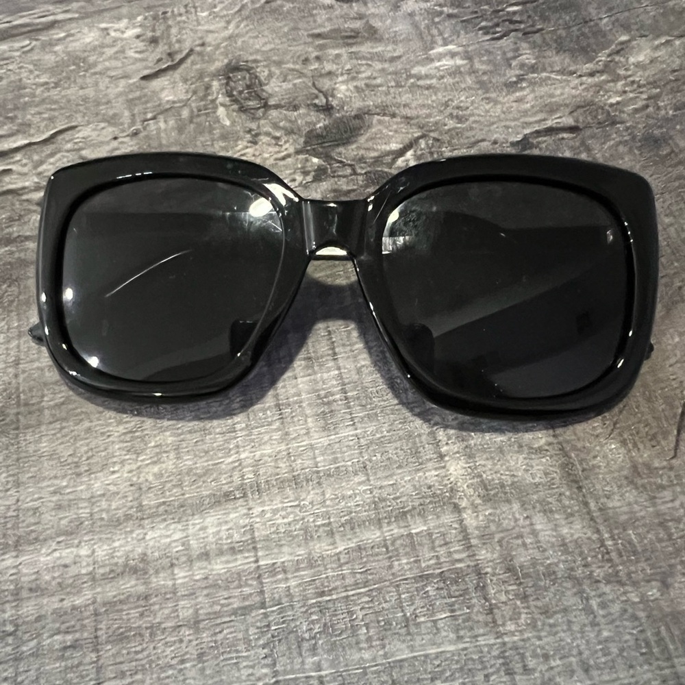 Tommy Hilfiger Women’s Sunglasses